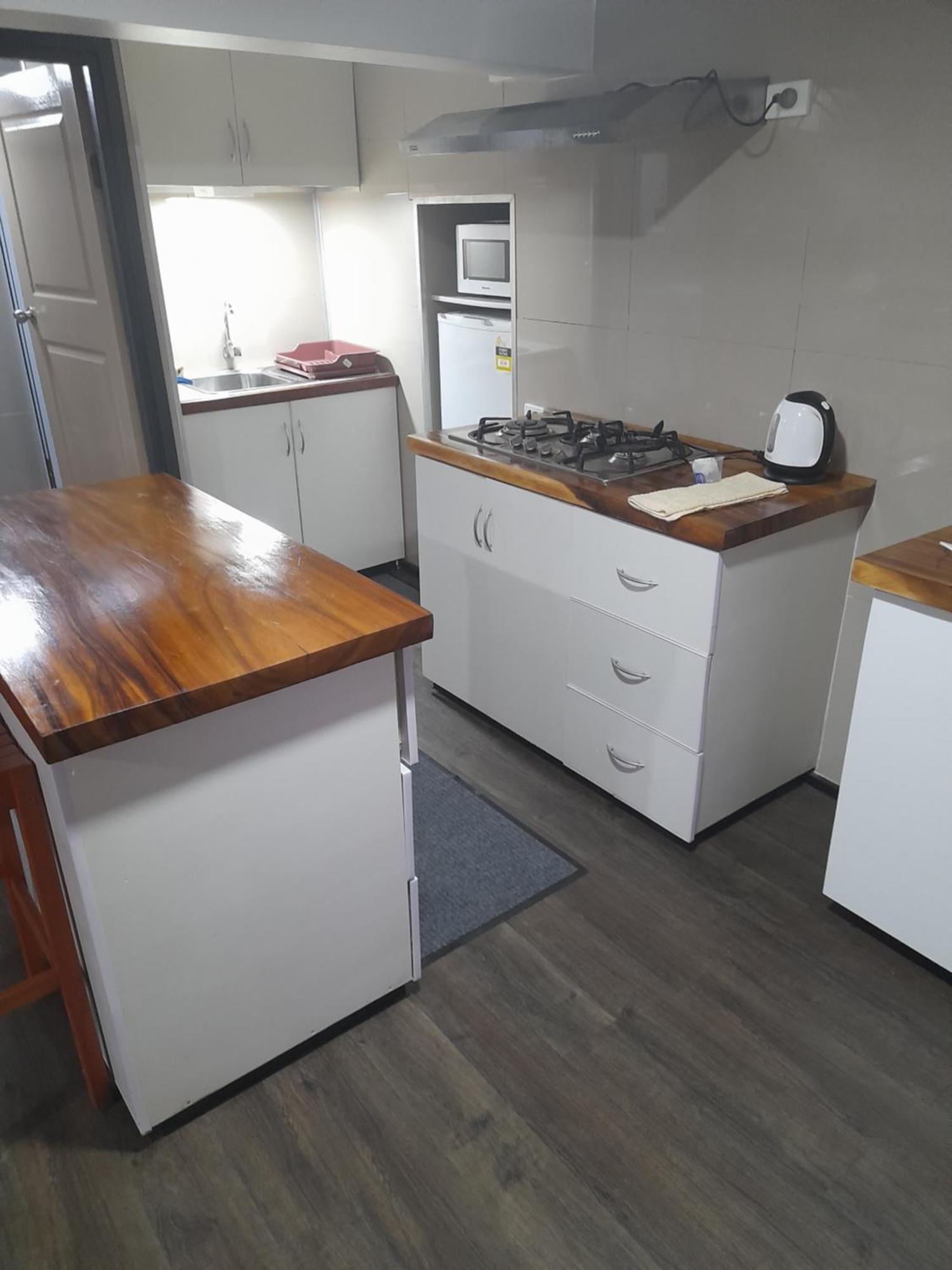 Bidesi Villa Apartments Сува Екстериор снимка