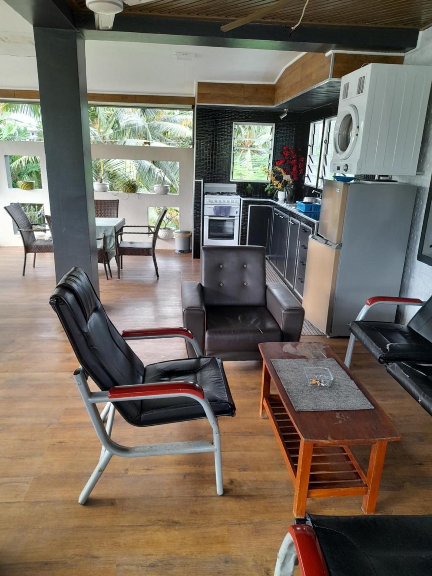 Bidesi Villa Apartments Сува Екстериор снимка